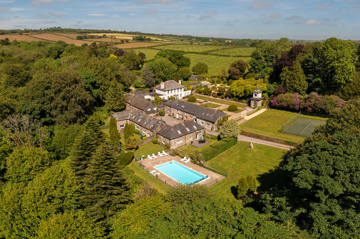 Treworgey Manor Cottages - Heated outdoor swimming pool